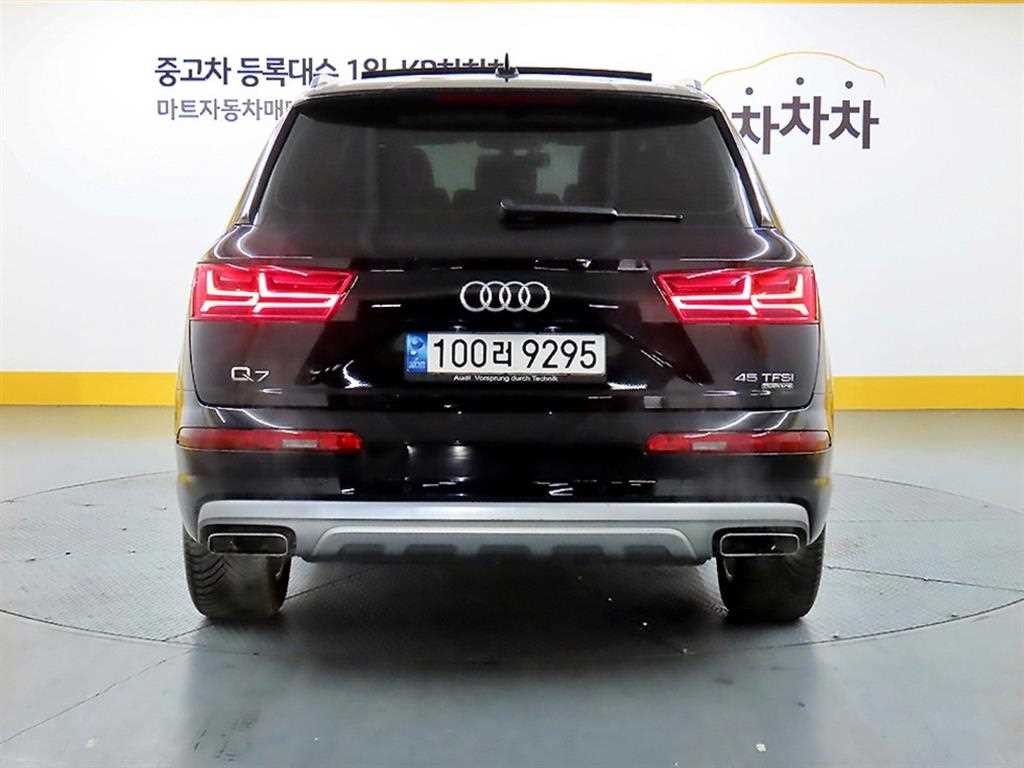 아우디 Q7 Q7 (4M) 45 TFSI 콰트로 이미지 3