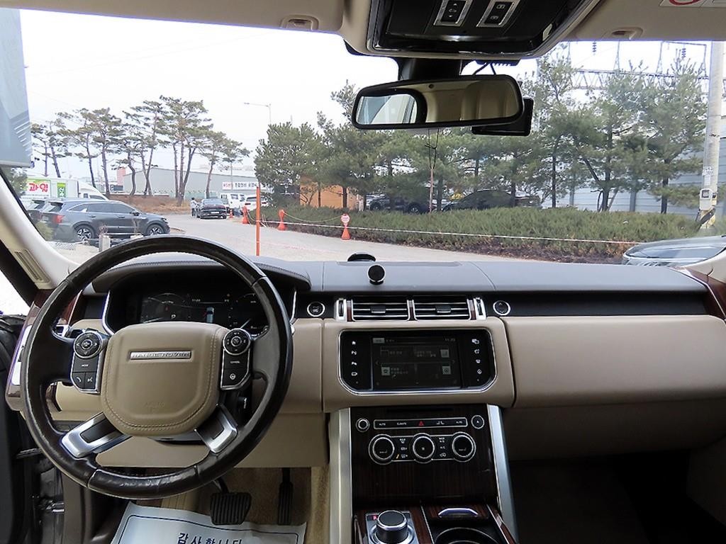 랜드로버 레인지로버 레인지로버 4세대 4.4 SDV8 VOGUE SE 디젤 이미지 7