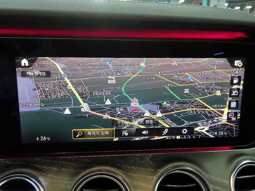 벤츠 E 클래스 E-클래스 W213 E350 4MATIC AMG LINE 이미지 14