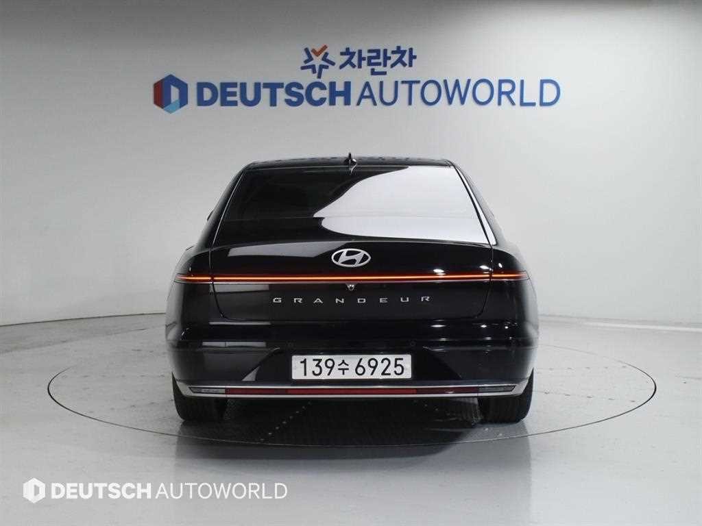현대 그랜저 그랜저 (GN7) 가솔린 2.5 2WD 프리미엄 이미지 4