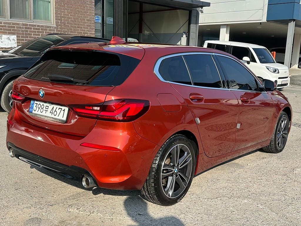 BMW 1시리즈 1시리즈 (F40) 118d 스포츠 이미지 3