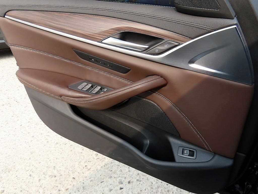 BMW 5시리즈 5시리즈 (G30) 530i 럭셔리 플러스 이미지 12