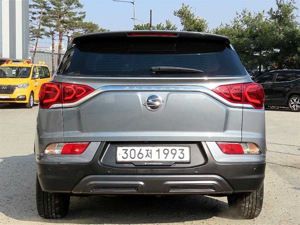 KG모빌리티(쌍용) 코란도 뷰티풀코란도 2WD 가솔린 1.5 C3 플러스 이미지 4