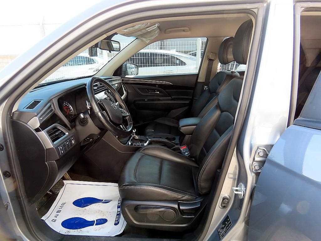 KG모빌리티(쌍용) 코란도 뷰티풀코란도 2WD 가솔린 1.5 C3 플러스 이미지 5