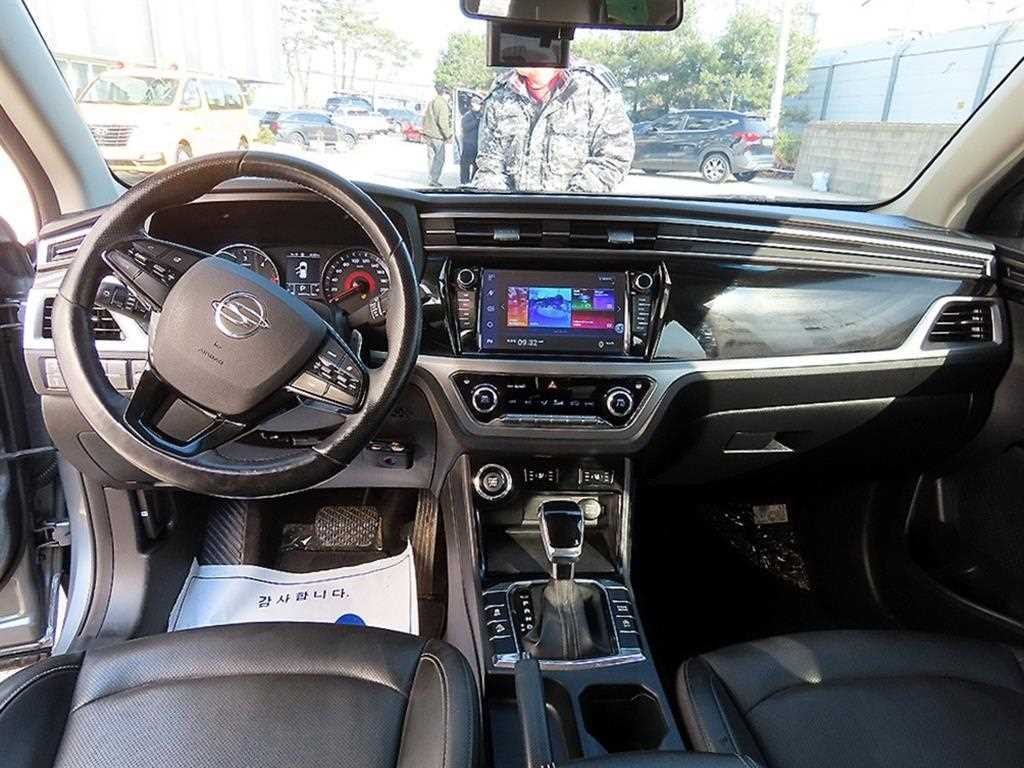 KG모빌리티(쌍용) 코란도 뷰티풀코란도 2WD 가솔린 1.5 C3 플러스 이미지 7