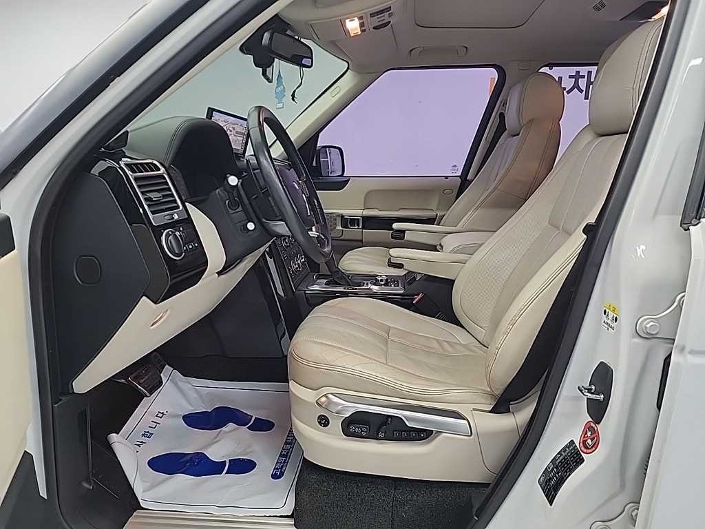 랜드로버 레인지로버 V8 5.0 SUPERCHARGED 이미지 11
