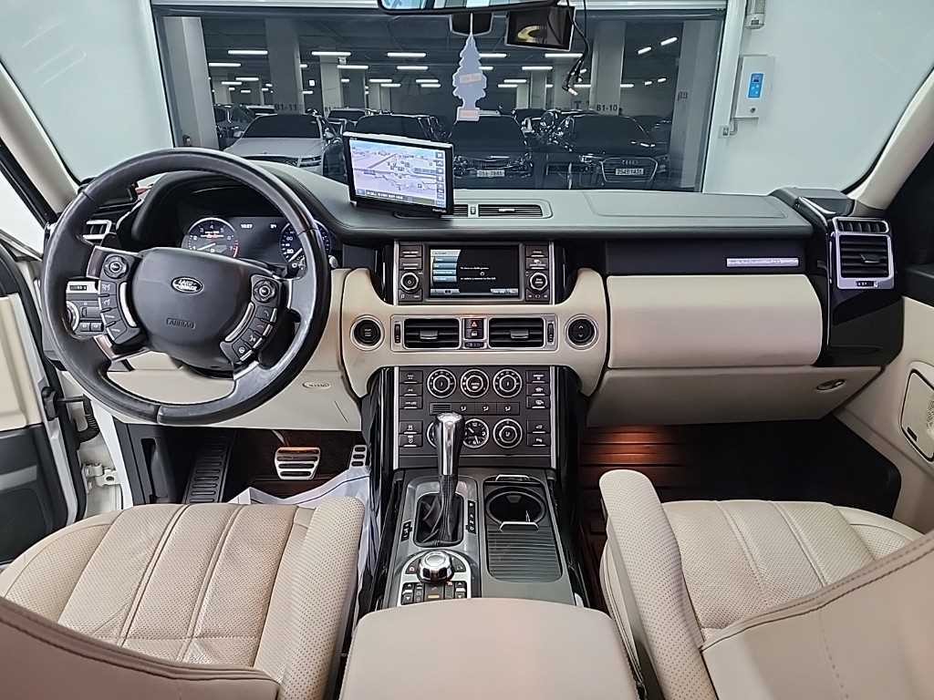 랜드로버 레인지로버 V8 5.0 SUPERCHARGED 이미지 7