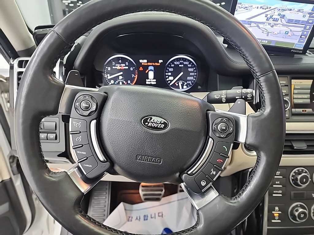 랜드로버 레인지로버 V8 5.0 SUPERCHARGED 이미지 9