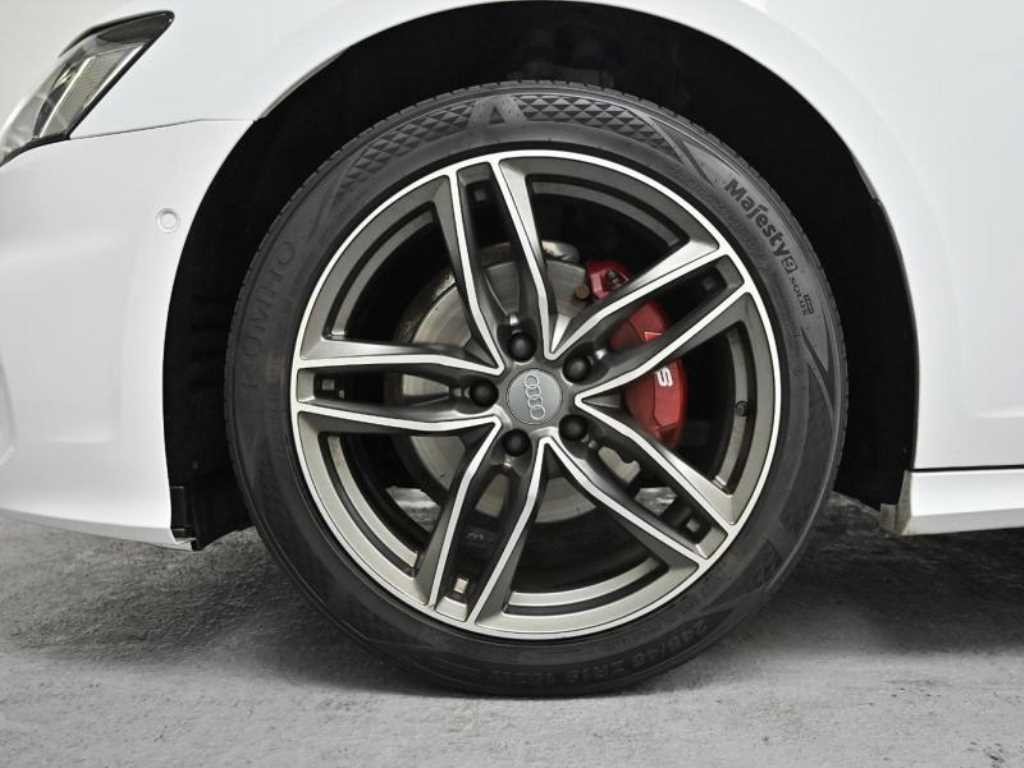 아우디 A6 A6 (C8) 40 TDI 콰트로 프리미엄 이미지 20