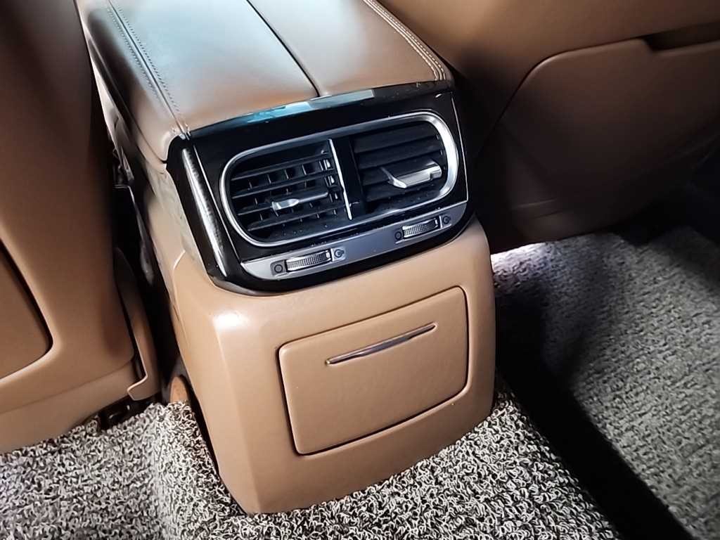 제네시스 G90 3.3 T AWD 프리미엄 럭셔리 이미지 14