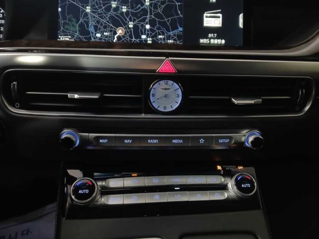 제네시스 G90 3.8 GDI AWD 프리미엄 럭셔리 이미지 12
