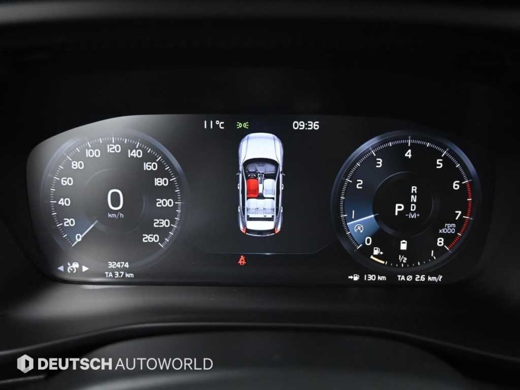 볼보 XC40 B4 AWD 인스크립션 이미지 8