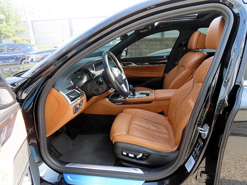 BMW 7시리즈 7시리즈 (G11) 740i 디자인 퓨어 엑설런스 이미지 5