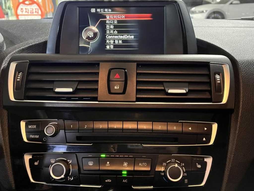 BMW 1시리즈 1시리즈 (F20) 118d 스포츠 이미지 8