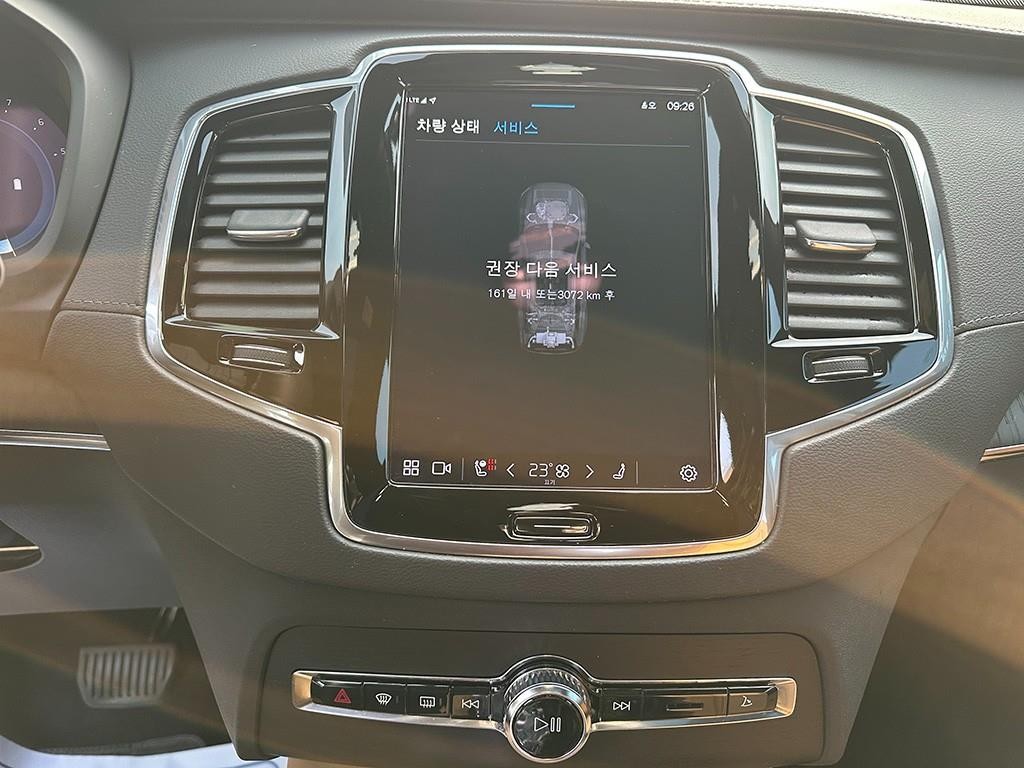 볼보 XC90 XC90 2세대 2.0 B6 AWD 얼티메이트 브라이트 이미지 10