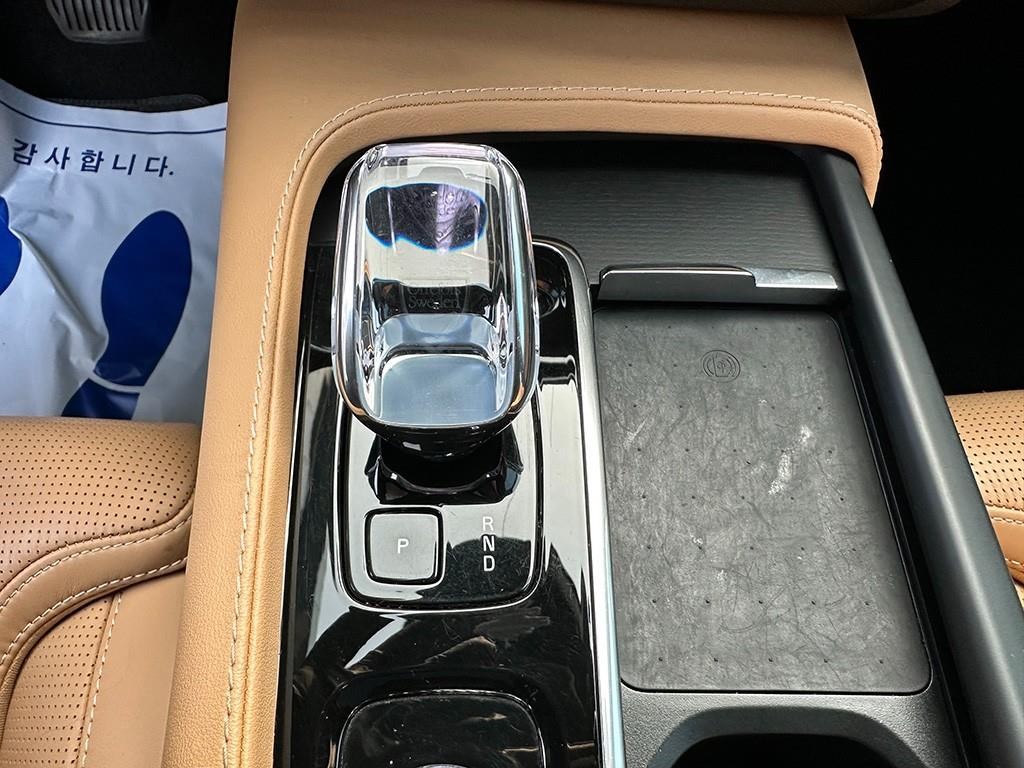 볼보 XC90 XC90 2세대 2.0 B6 AWD 얼티메이트 브라이트 이미지 11
