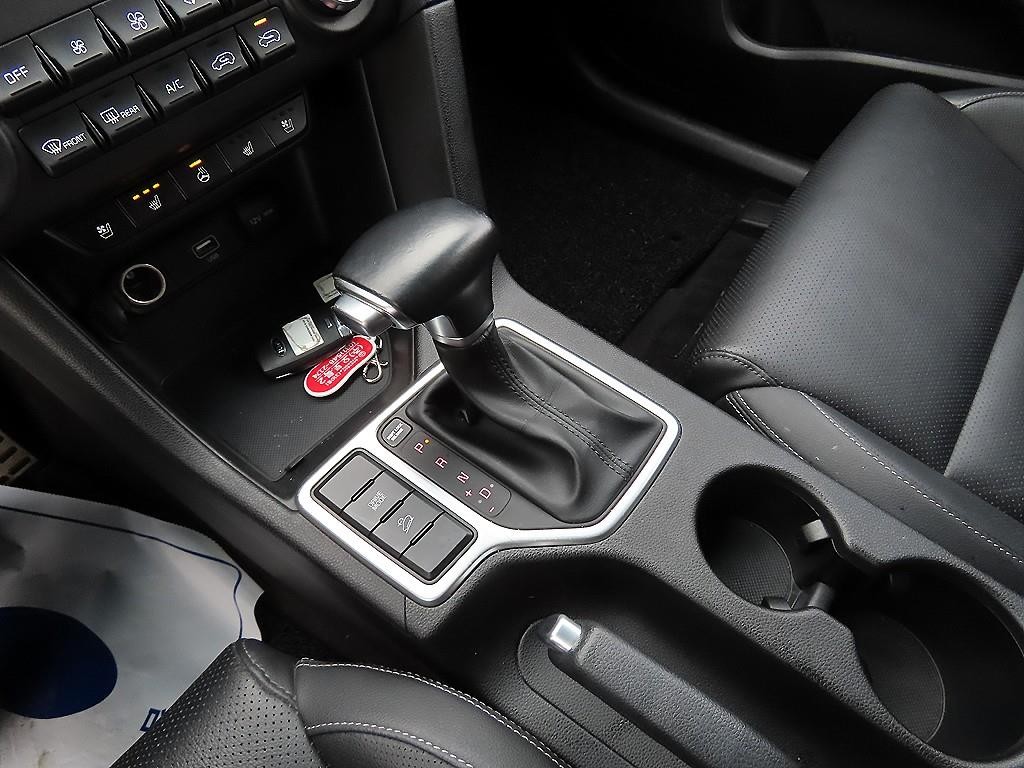 기아 스포티지 스포티지 더 볼드 1.6 디젤 2WD 럭셔리 이미지 10