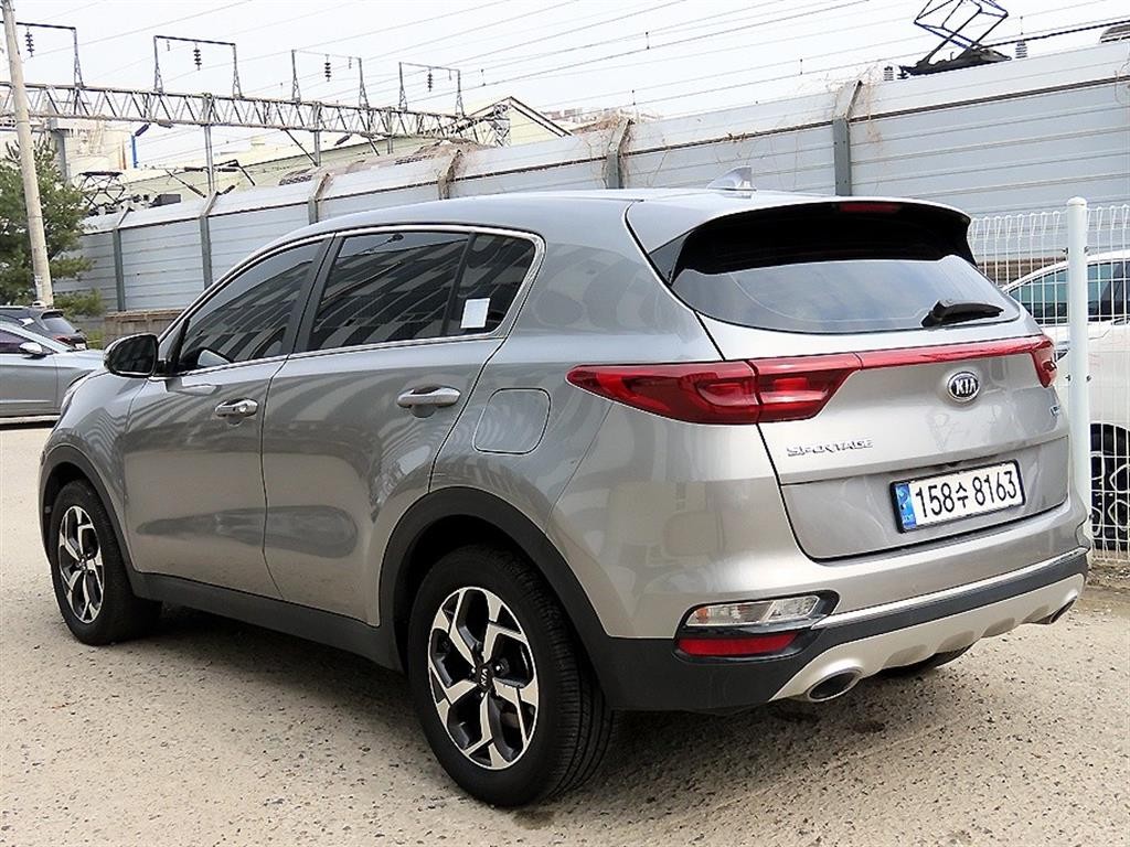 기아 스포티지 스포티지 더 볼드 1.6 디젤 2WD 럭셔리 이미지 3