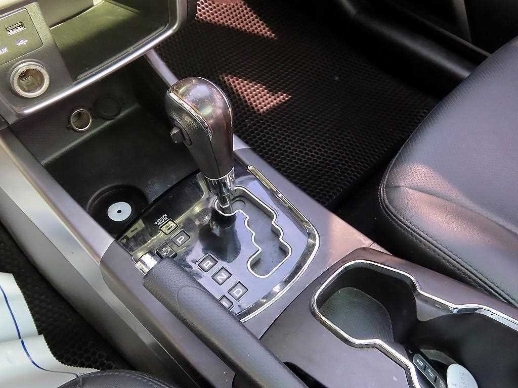KG모빌리티(쌍용) 코란도 뉴코란도C 2WD 2.2 RX 고급형 이미지 10