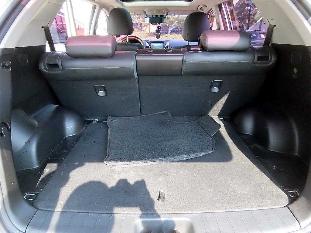 KG모빌리티(쌍용) 코란도 뉴코란도C 2WD 2.2 RX 고급형 이미지 17