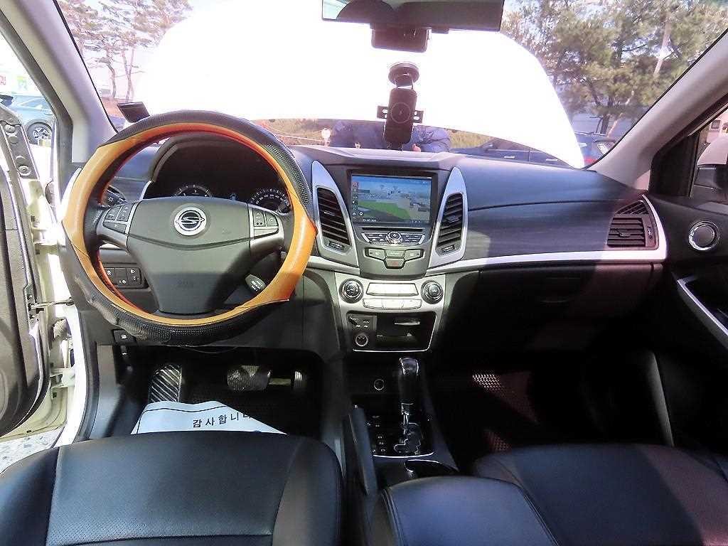 KG모빌리티(쌍용) 코란도 뉴코란도C 2WD 2.2 RX 고급형 이미지 7