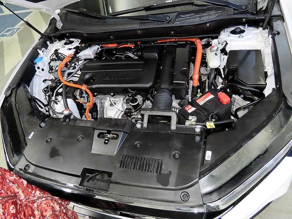 혼다 CR-V CR-V 6세대 2.0 하이브리드 투어링 2WD 이미지 18