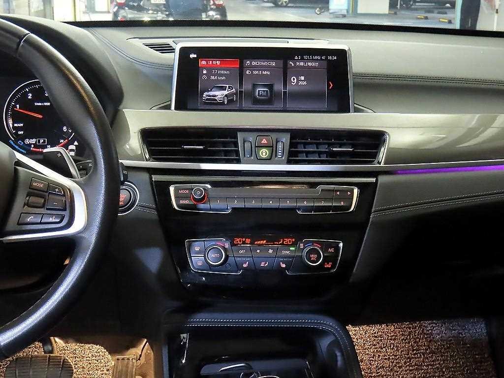 BMW X1 X1 (F48) xDrive 18d xLine 이미지 11