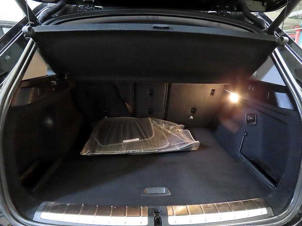 BMW X1 X1 (F48) xDrive 18d xLine 이미지 17