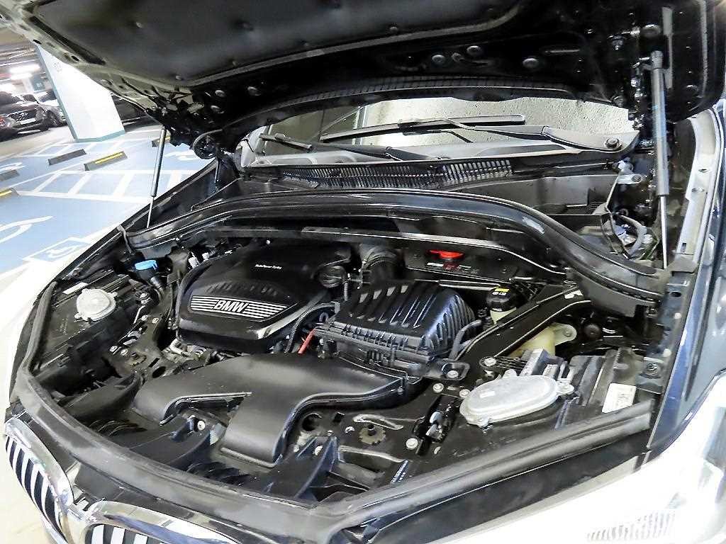 BMW X1 X1 (F48) xDrive 18d xLine 이미지 19