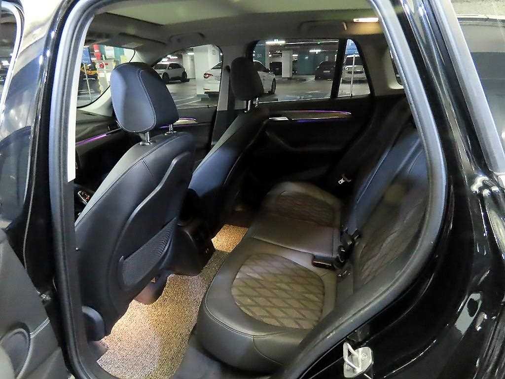 BMW X1 X1 (F48) xDrive 18d xLine 이미지 7