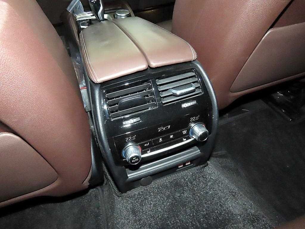 BMW 5시리즈 5시리즈 (G30) 530i xDrive 럭셔리 이미지 15