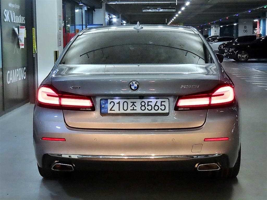 BMW 5시리즈 5시리즈 (G30) 530i xDrive 럭셔리 이미지 5