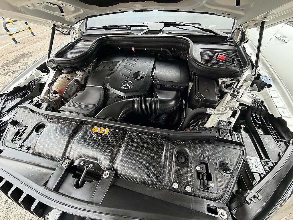 벤츠 GLE 클래스 GLE 클래스 W167 GLE 300d 4MATIC 이미지 19