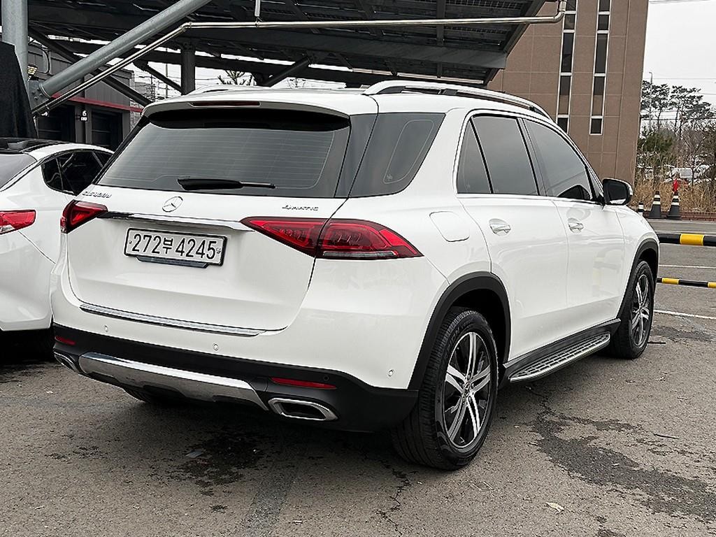 벤츠 GLE 클래스 GLE 클래스 W167 GLE 300d 4MATIC 이미지 4