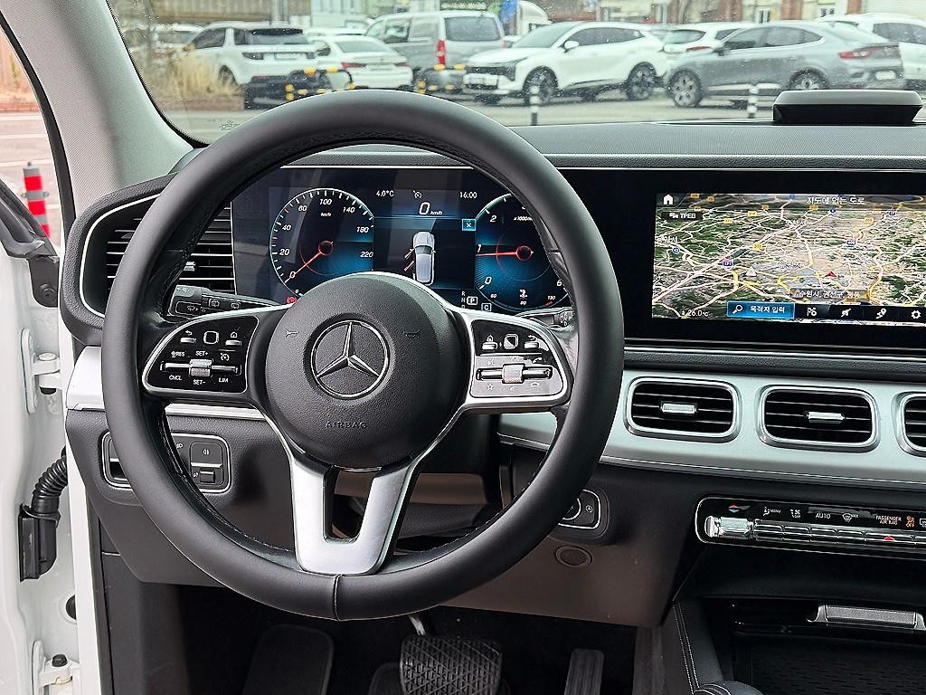 벤츠 GLE 클래스 GLE 클래스 W167 GLE 300d 4MATIC 이미지 8