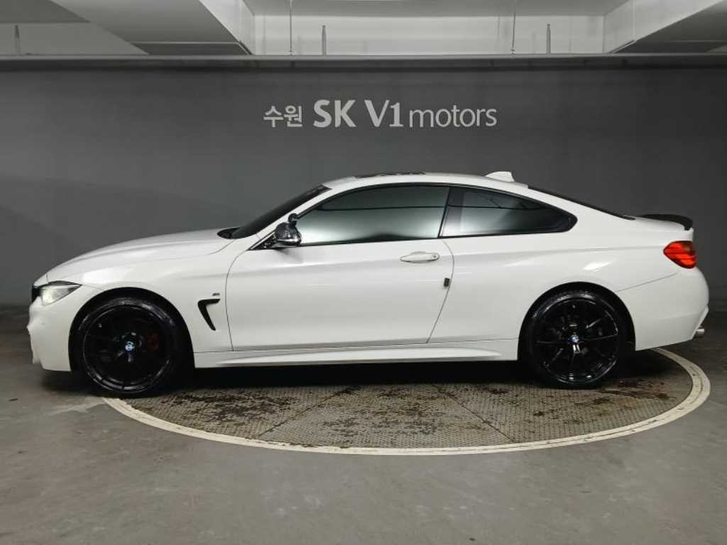 BMW 4시리즈 4시리즈 (F32) 420d xDRIVE 쿠페 M 스포츠 이미지 2