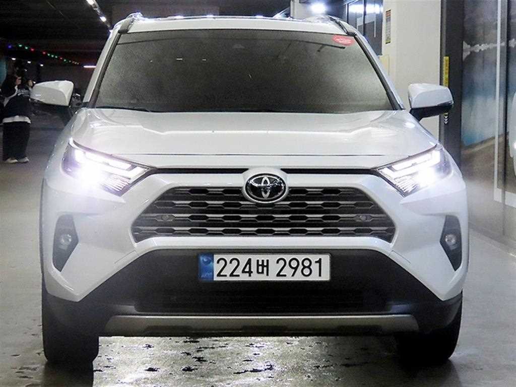 토요타 라브4 RAV4(5세대) 2.5 4WD 하이브리드 LTD 이미지 2