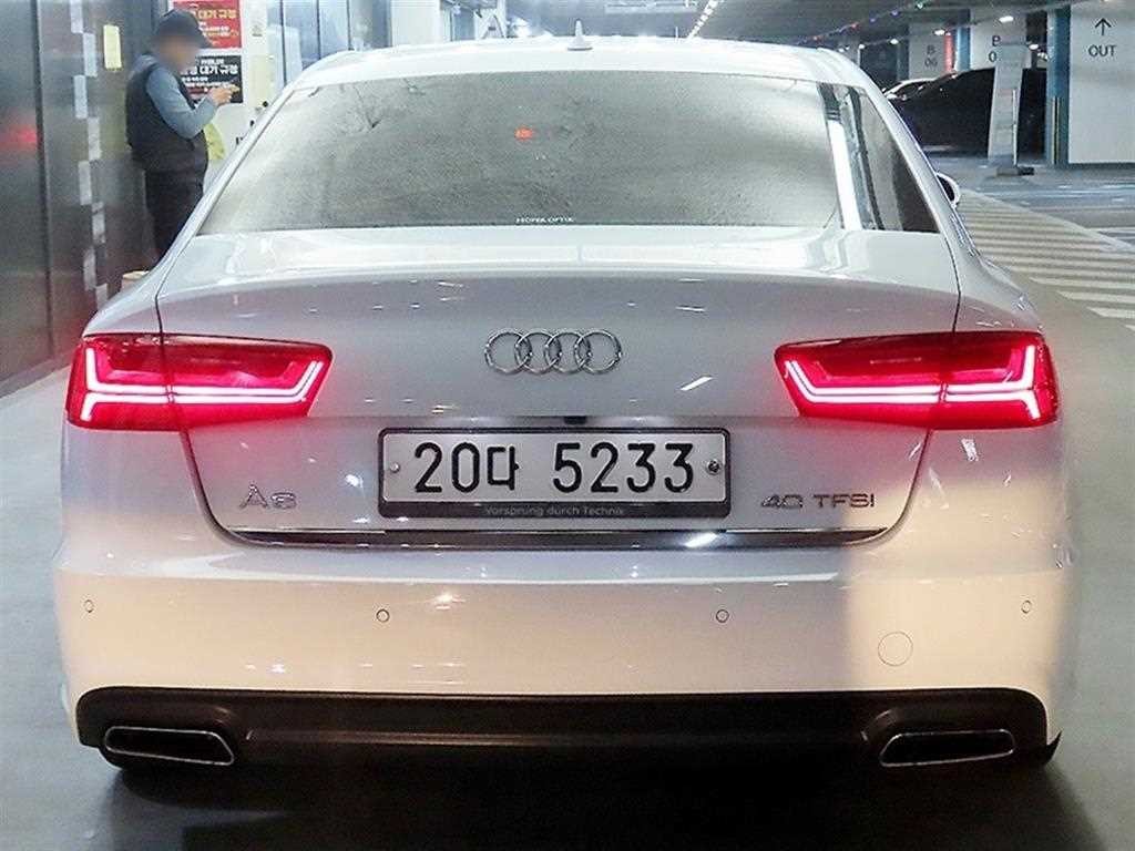 아우디 A6 뉴A6 40 TFSI 기본형 이미지 5