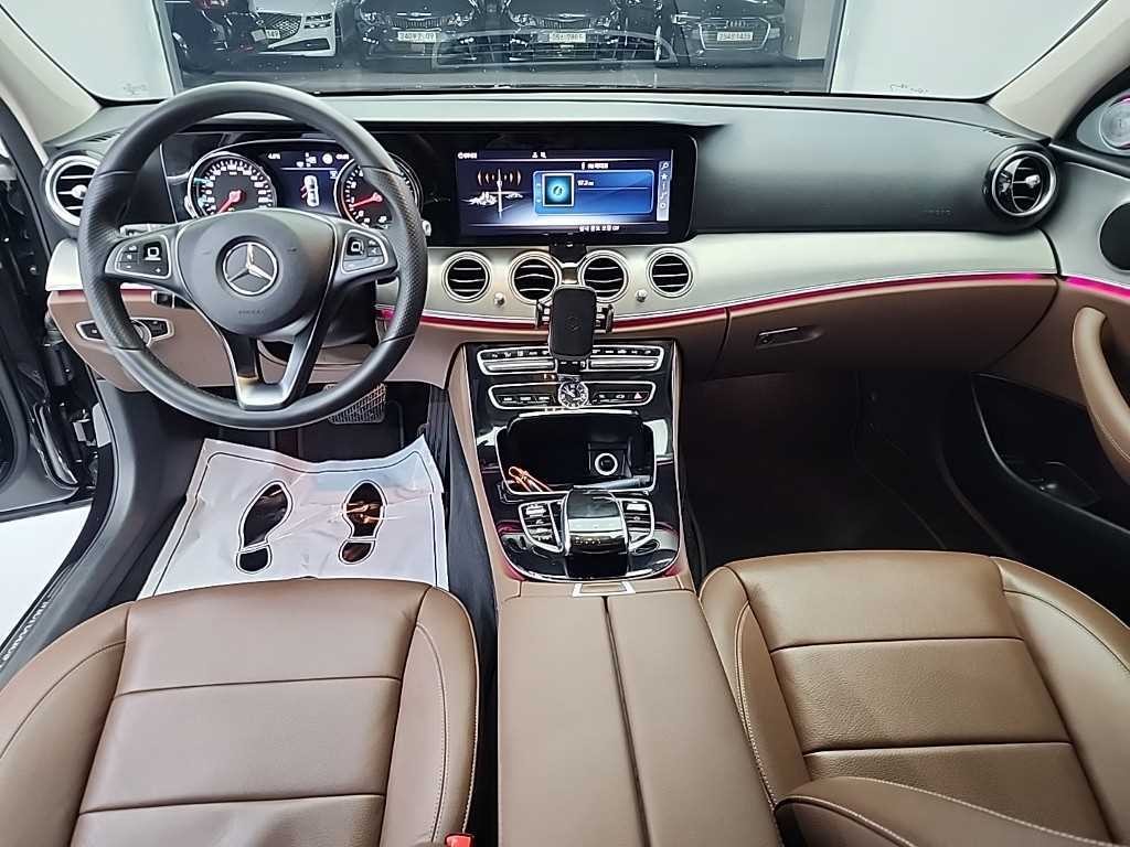 벤츠 E 클래스 E-클래스 W213 E200 아방가르드 이미지 7