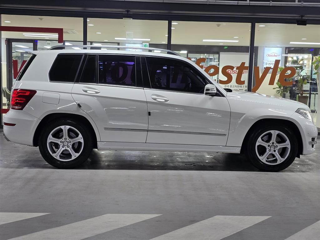 벤츠 GLK 클래스 GLK클래스 X204 GLK220 CDI 4Matic 이미지 3