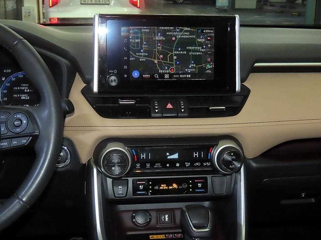 토요타 라브4 RAV4(5세대) 2.5 4WD 하이브리드 LTD 이미지 11
