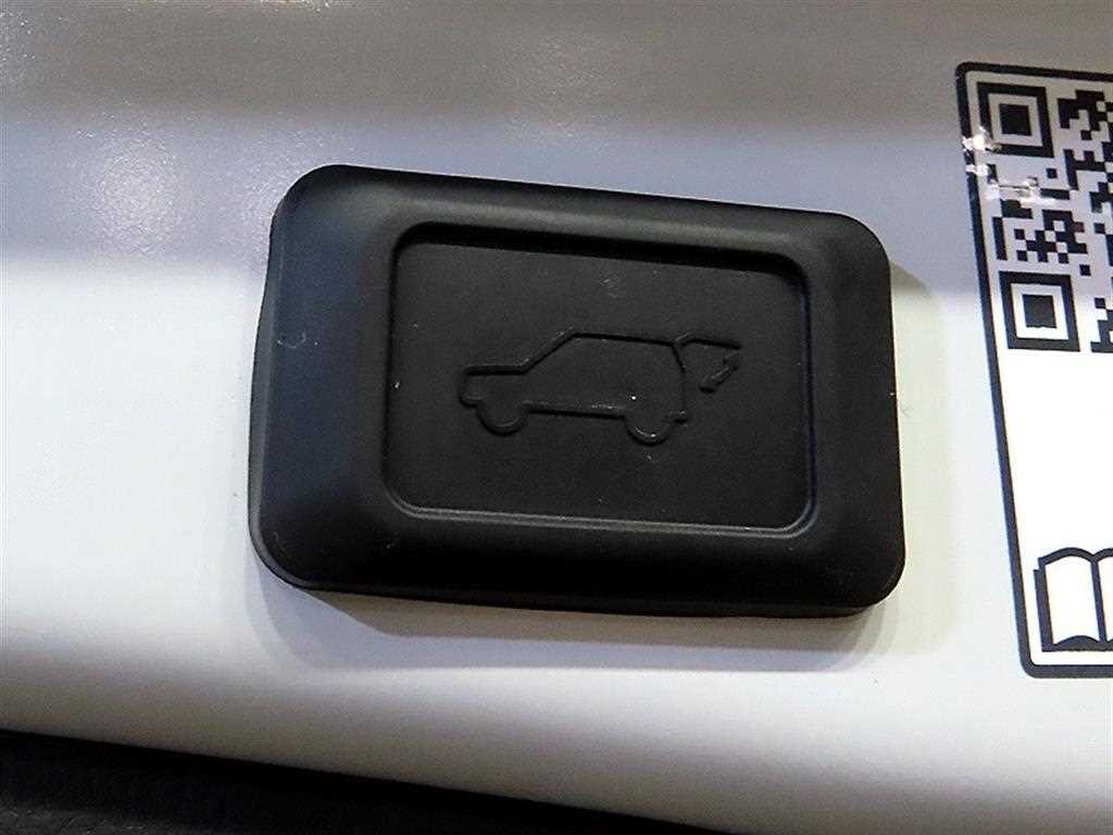 토요타 라브4 RAV4(5세대) 2.5 4WD 하이브리드 LTD 이미지 16