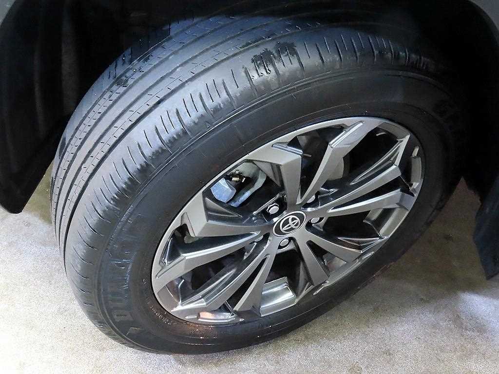 토요타 라브4 RAV4(5세대) 2.5 4WD 하이브리드 LTD 이미지 20