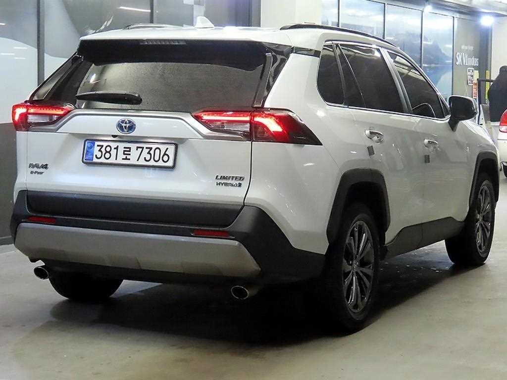 토요타 라브4 RAV4(5세대) 2.5 4WD 하이브리드 LTD 이미지 4