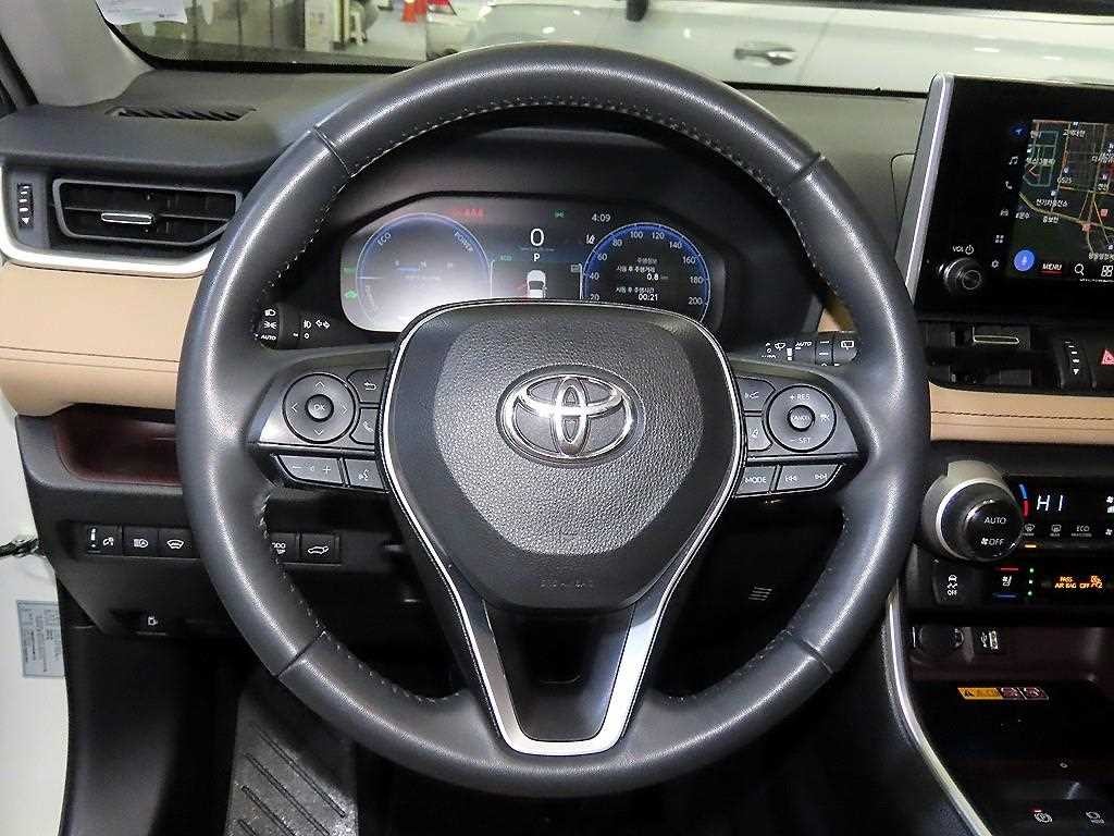 토요타 라브4 RAV4(5세대) 2.5 4WD 하이브리드 LTD 이미지 8
