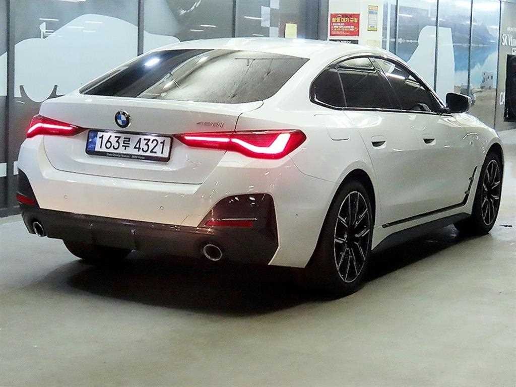 BMW 4시리즈 4시리즈 (G22) 420i 그란쿠페 M 스포츠 이미지 4