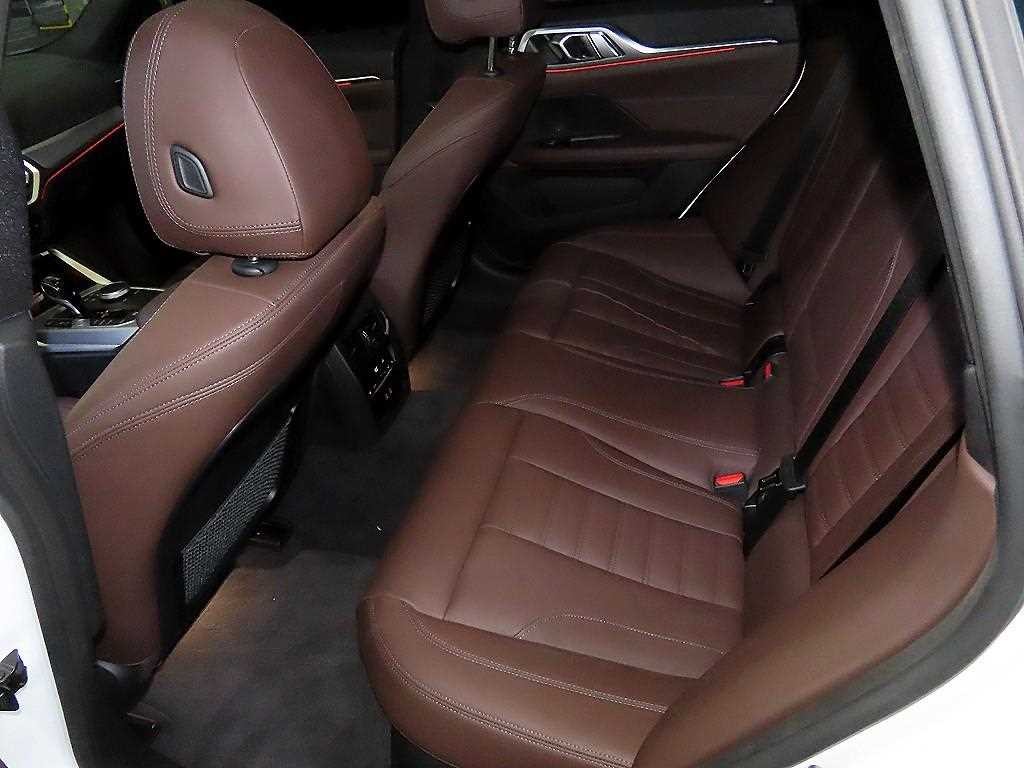 BMW 4시리즈 4시리즈 (G22) 420i 그란쿠페 M 스포츠 이미지 7