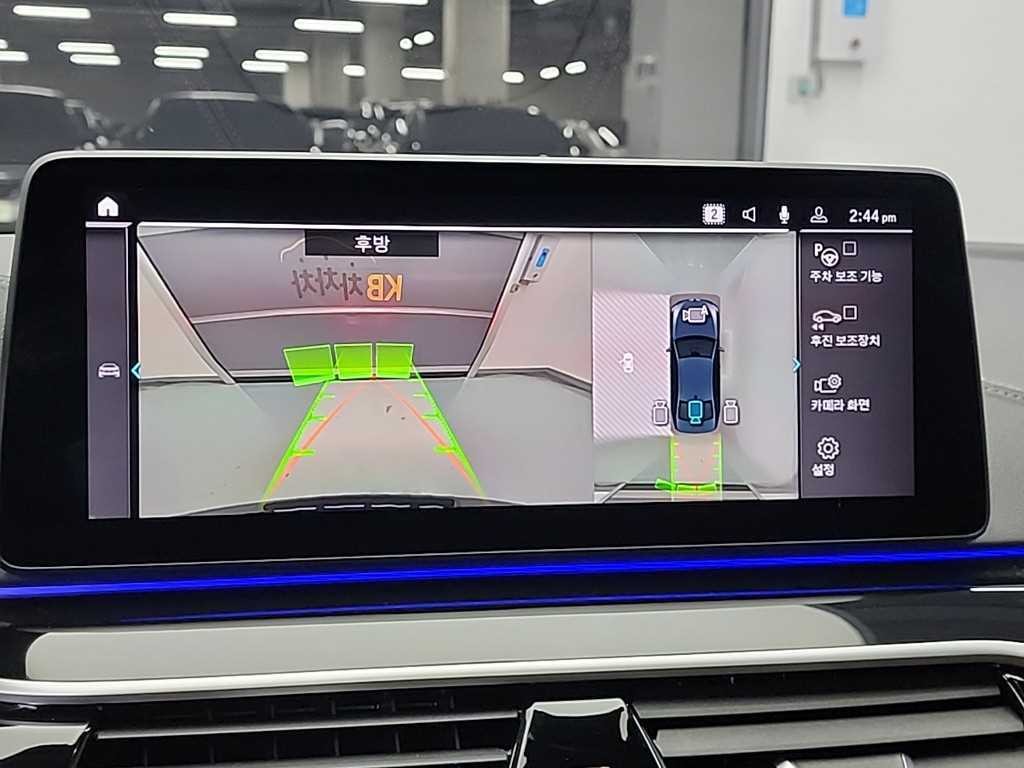 BMW 5시리즈 5시리즈 (G30) 530e M 스포츠 이미지 16