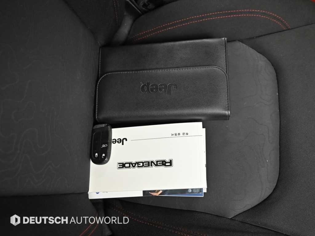 지프 레니게이드 2.0 디젤 론지튜드 AWD 기본형 이미지 16