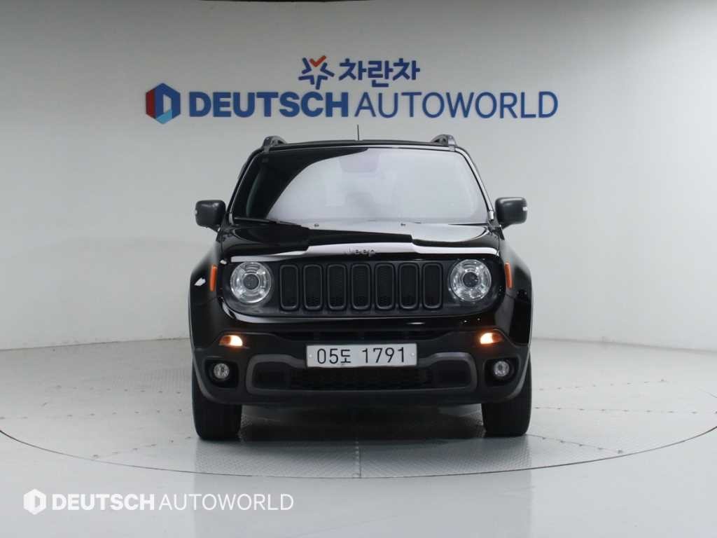 지프 레니게이드 2.0 디젤 론지튜드 AWD 기본형 이미지 3
